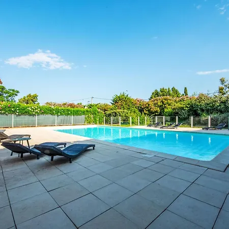 דירה Le Jardin D'artemis-2 By Interhome