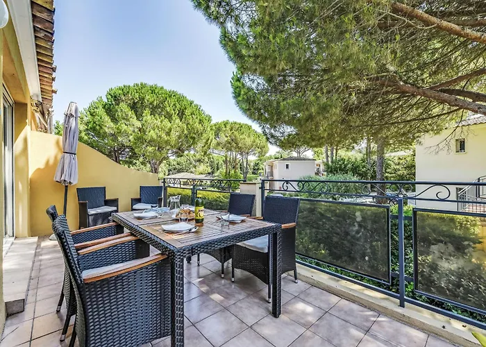 Appartement Le Jardin D'artemis-2 By Interhome Saint-Tropez